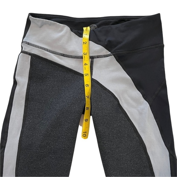 SoulCycle Cropped Leggings with Logo on Leg S athletic biking cycling - Picture 12 of 12